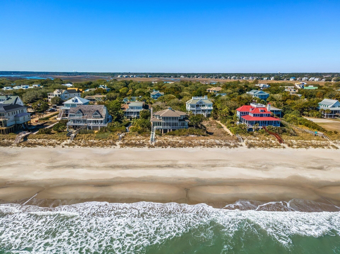 Beach 3, Summertide 5 Bedroom Home, Georgetown