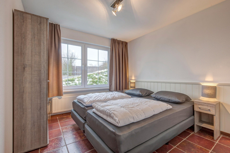 Room 4, Restyled Villa with Washing Machine near River Moselle, Cochem-Zell