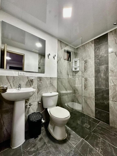 Bathroom 4, HOTEL NAKAMA, Medellín