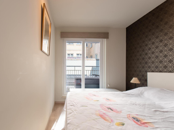 Bedroom 2, Apartment by the Beach in Ostend with Terrace, West-Vlaanderen