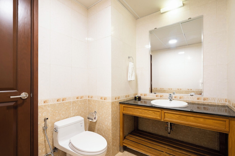 Bathroom 4, Phu My Harbour Hotel, Tân Thành