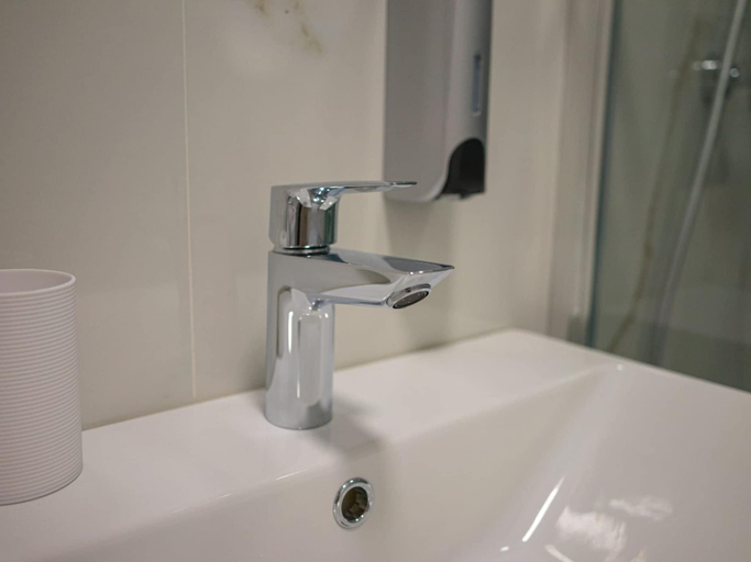 Bathroom 4, Apartments Neli, Okrug