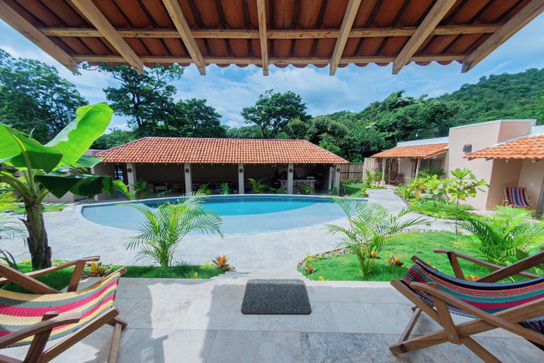 Terrace/patio 5, Casa Nära Hotel, Tola