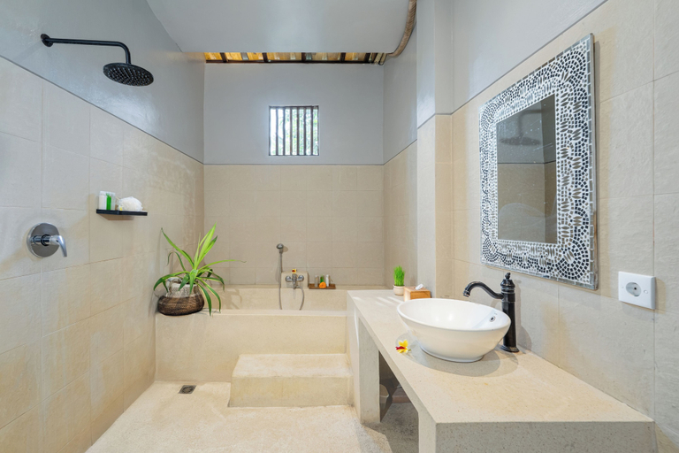 Bathroom 5, Lokasari Retreat, Gianyar
