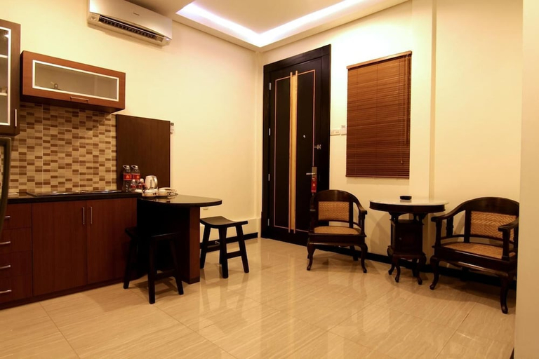 Others 4, Savali Hotel, Padang