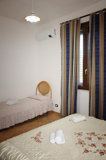 Bedroom 2, Holiday Home in Lido di Noto Near Beach, Syracuse