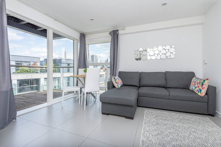 Others 1, Old Street - Quiet Apartment, London