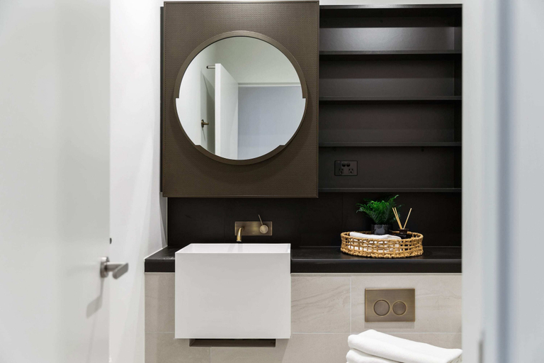 Bathroom 3, A Chic 2BR Apt Right Next to Melbourne Central, Melbourne