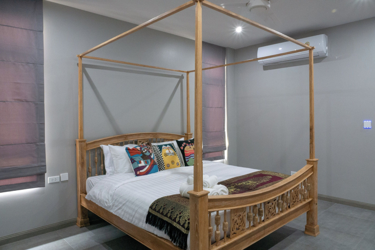 Room 5, 4BR Villa Ideal for Groups Families V262, Phuket Island