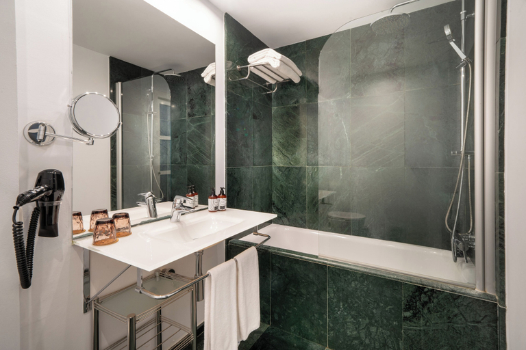 Bathroom 5, Innside Palma Center, Baleares