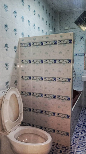 Bathroom, Sea guest house, Khanom