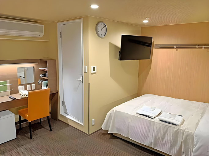 Bedroom 3, Natural Hot Spring Nagoya Crown Hotel, Nagoya