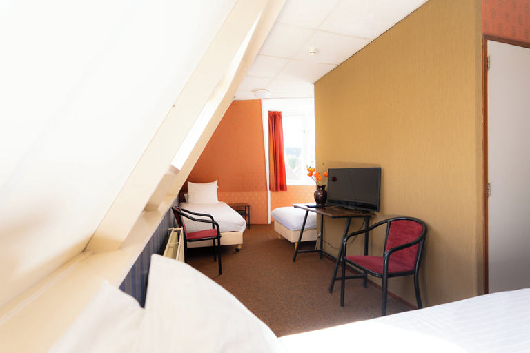 Bedroom 3, Hotel 't Heerenlogement, Harlingen