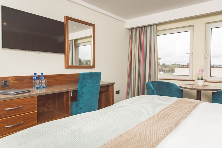Bedroom 2, Stormont Hotel, Belfast