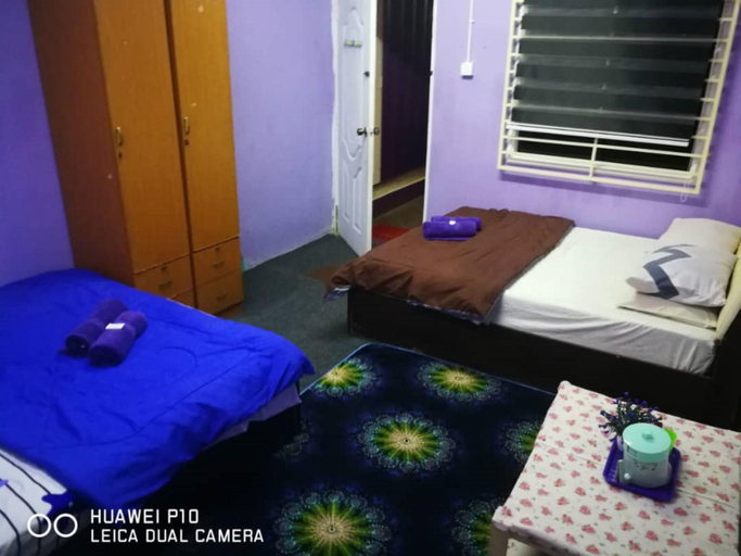 Bedroom 5, Homestay Teratak Tuan Muda, Malacca City