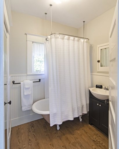 Bathroom 3, Katy House Bed and Breakfast, Bastrop