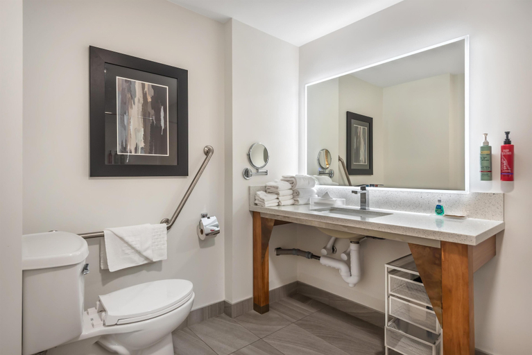 Bathroom 4, Executive Residency by Best Western Calgary City View North, Division No. 6