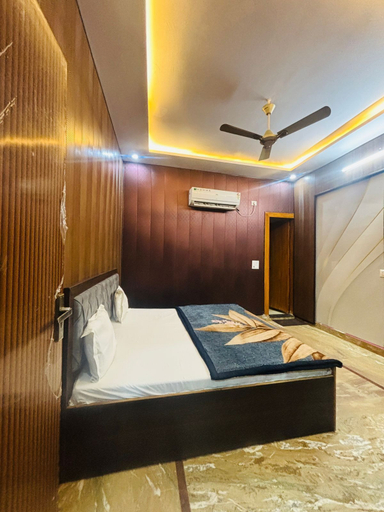 Room 5, Shri Radhika Dham, Mathura