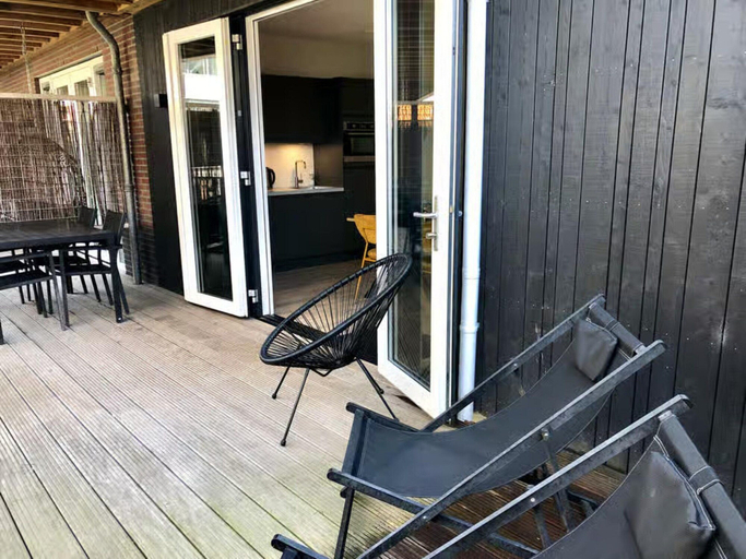 Balcony 2, Beautiful lodge close to the beach, Veere