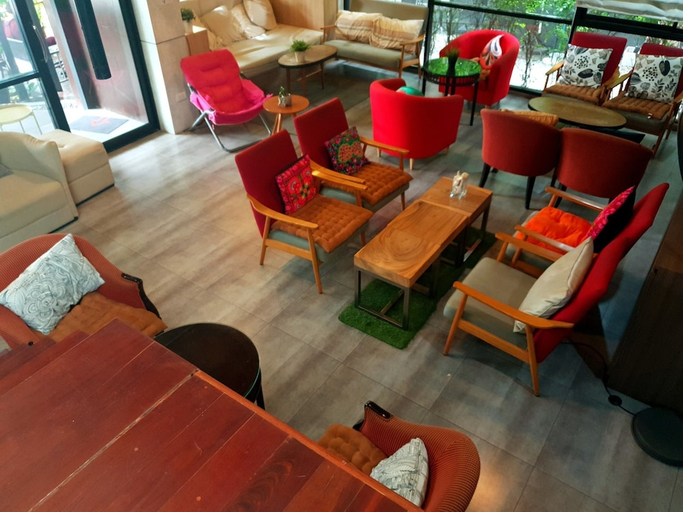 Food & Drinks 5, Iresidence Hotel Pathumthani, Khlong Luang