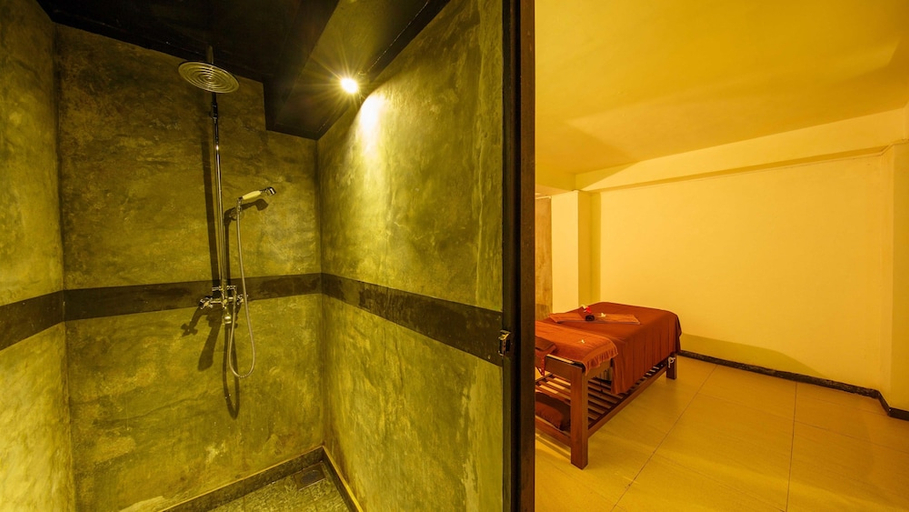 Bathroom 4, Citrus Hikkaduwa, Hikkaduwa