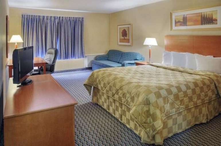 Bedroom 3, Comfort Inn, Middlesex