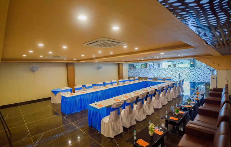 Business center, Fairvacanze Lucknow City Centre, Lucknow