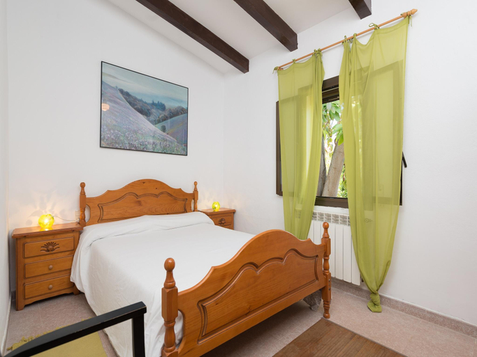 Bedroom 2, Ca Na Sioneta - Villa With Private Pool. Free Wifi, Baleares