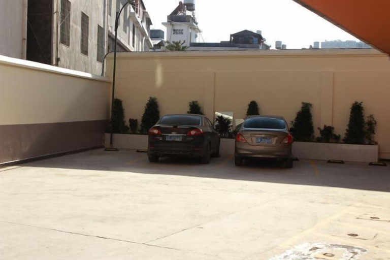 Exterior & Views, Ruili Tianhong Hotel, Dehong Dai and Jingpo