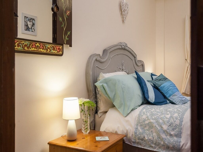 Bedroom 2, Skipbridge Farm Cottages, North Yorkshire