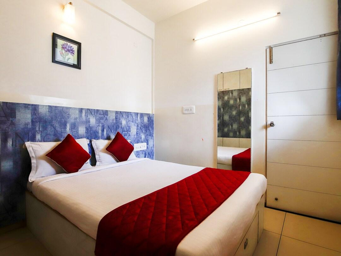 Bedroom 2, SAP Golden Grande, Bangalore