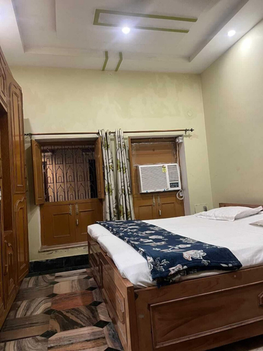Room 3, Maa Annapurna grand guests house, Varanasi