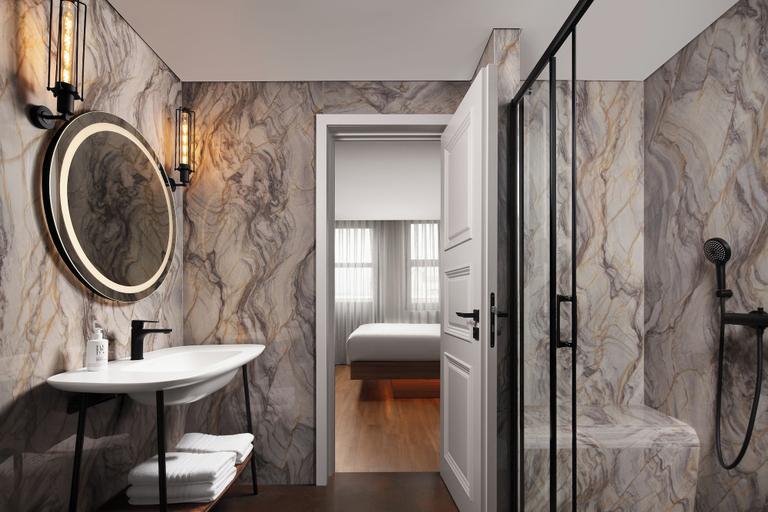 Bathroom, Moxy Istanbul Taksim, Beyoğlu