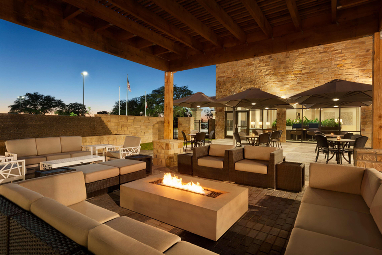 Food & Drinks, Embassy Suites by Hilton San Antonio - Brooks City, Bexar