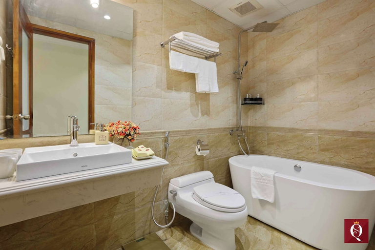 Bathroom 5, Splendid Premium Hotel, Hoàn Kiếm