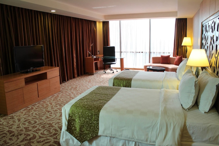 bedroom 6