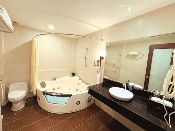 Bathroom 4, Northern Saigon Hotel, District 1