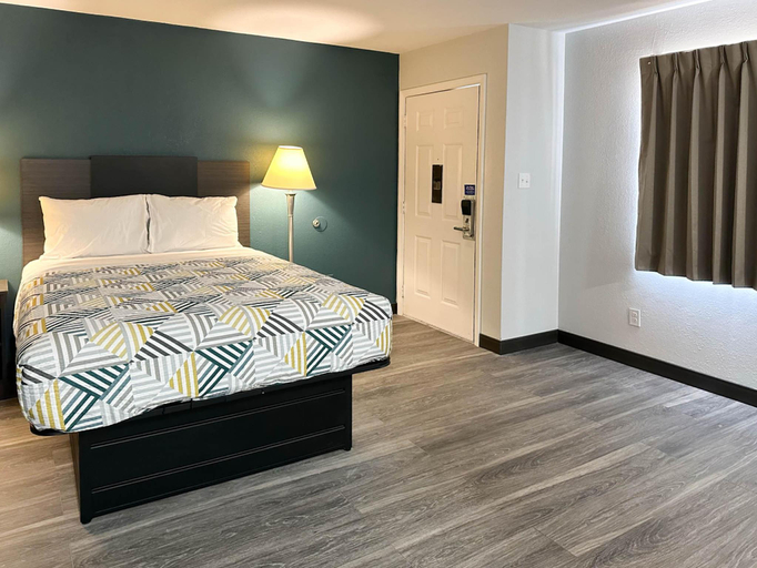 Bedroom 2, Studio 6 Millington, TN, Shelby