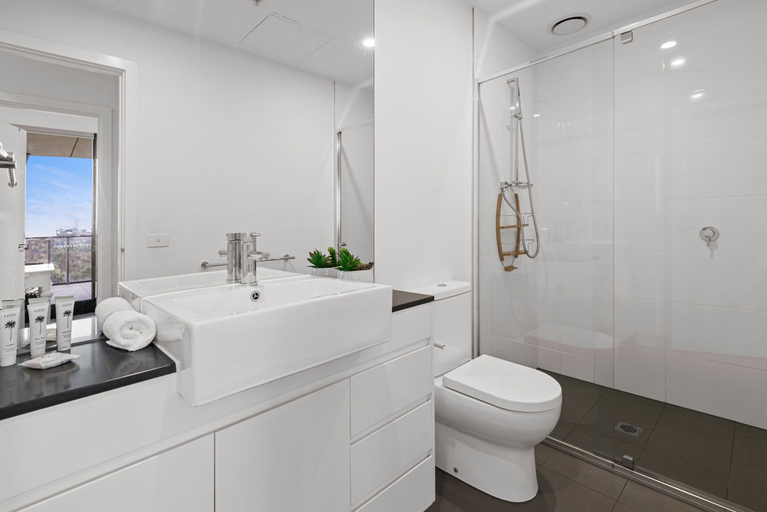 Bathroom 5, A Taste of Paradise in Inner City Suburbia, Melbourne