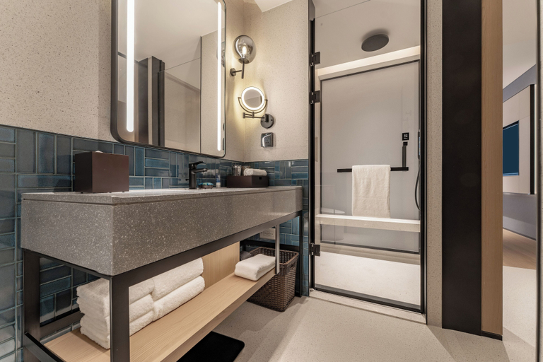 Bathroom 4, Four Points by Sheraton Chongqing, Chongqing