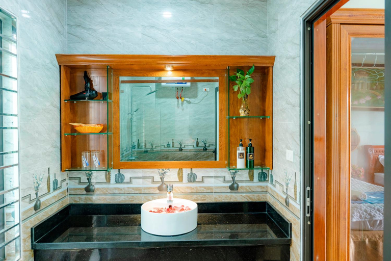 Bathroom 4, Mai Mountain Homestay, Hoa Lư