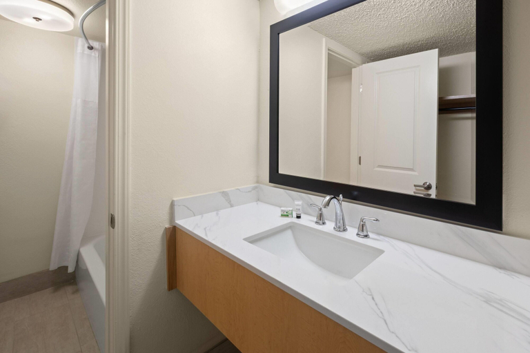 Bathroom 4, Ramada by Wyndham Merced, Merced