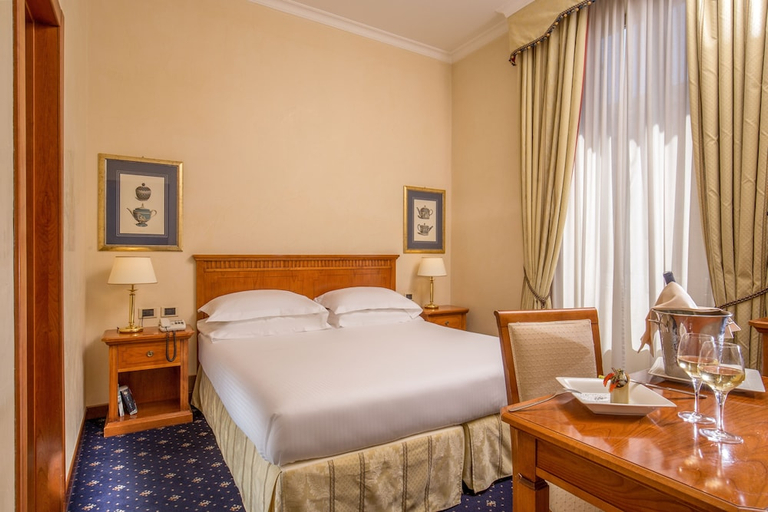 Bedroom 2, UNA Hotels Empire Roma, Rome