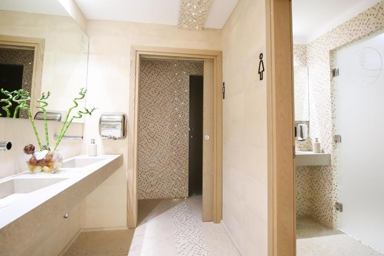 Bathroom 4, Hotel Vlora Priam, Affiliated by Melia, Vlorës