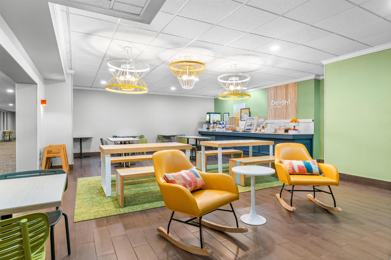 Food & Drinks 5, Spark by Hilton Lockport, Niagara