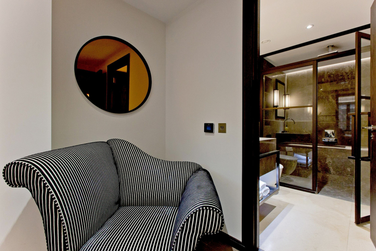 Others 4, 3-bed Deluxe Apt 205, London