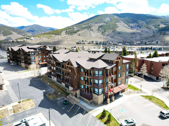 Exterior 3, Sail Lofts 205 2 Bedroom Condo, Summit