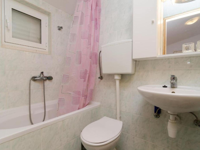 Bathroom 3, Guest House Sobra 38, Mljet
