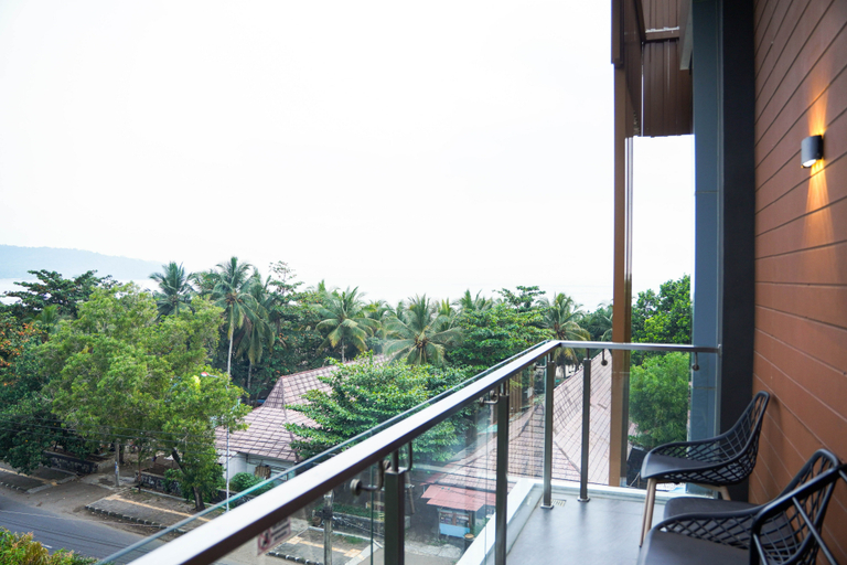 balcony 10