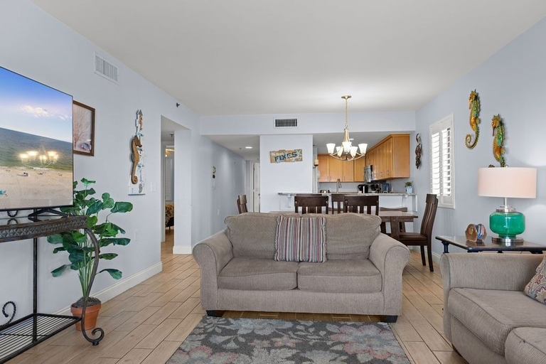 Living area 5, Tropical Winds Unit 701, Baldwin